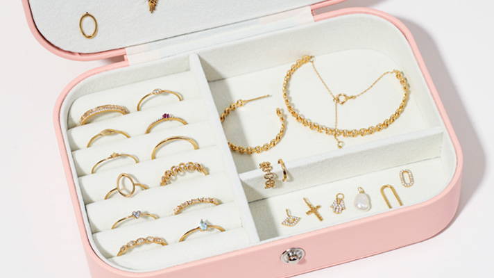 Pretty Jewels for Prom Everyone’s Obsessing Over