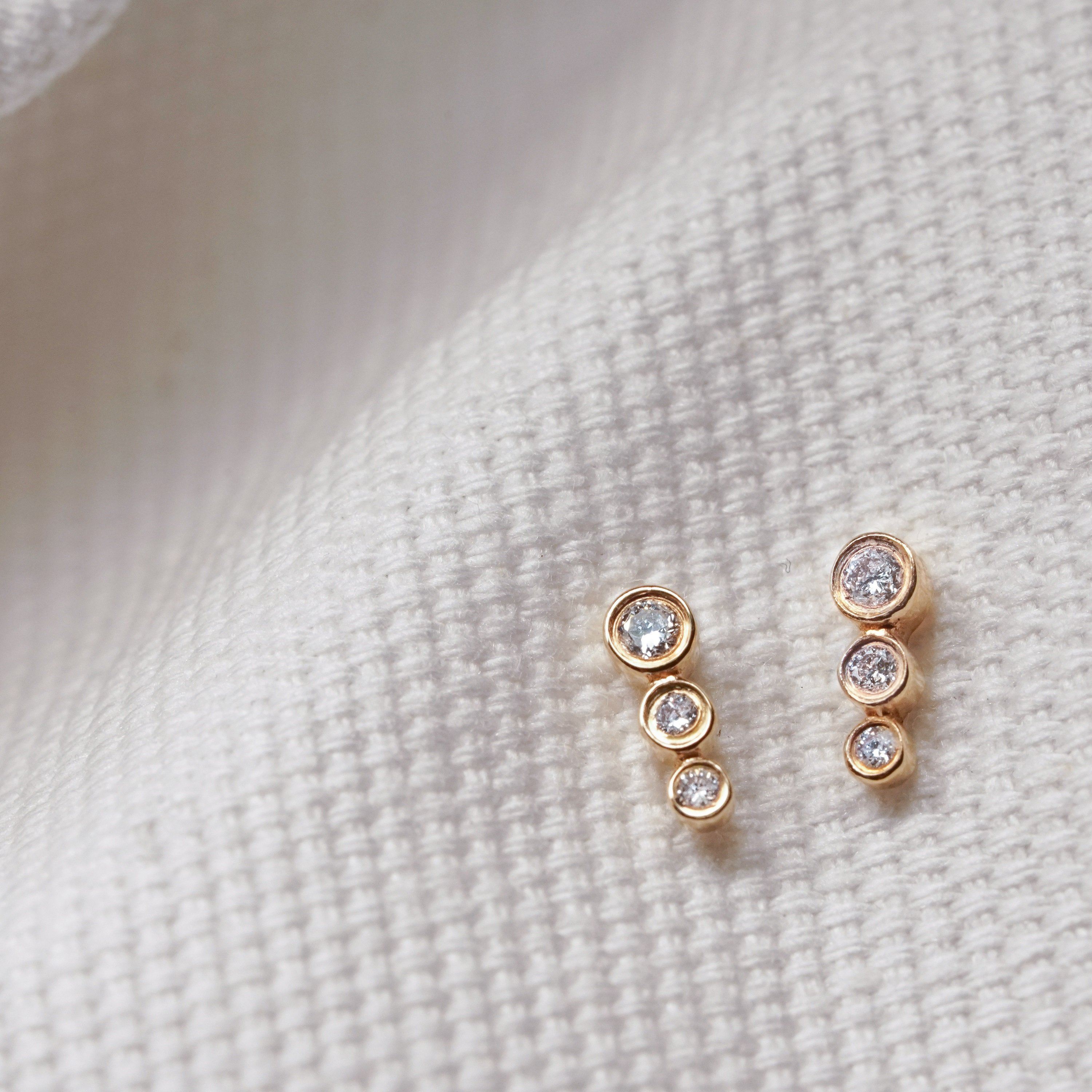 BEY | Graduated Bezel Diamond Studs Studs AURELIE GI