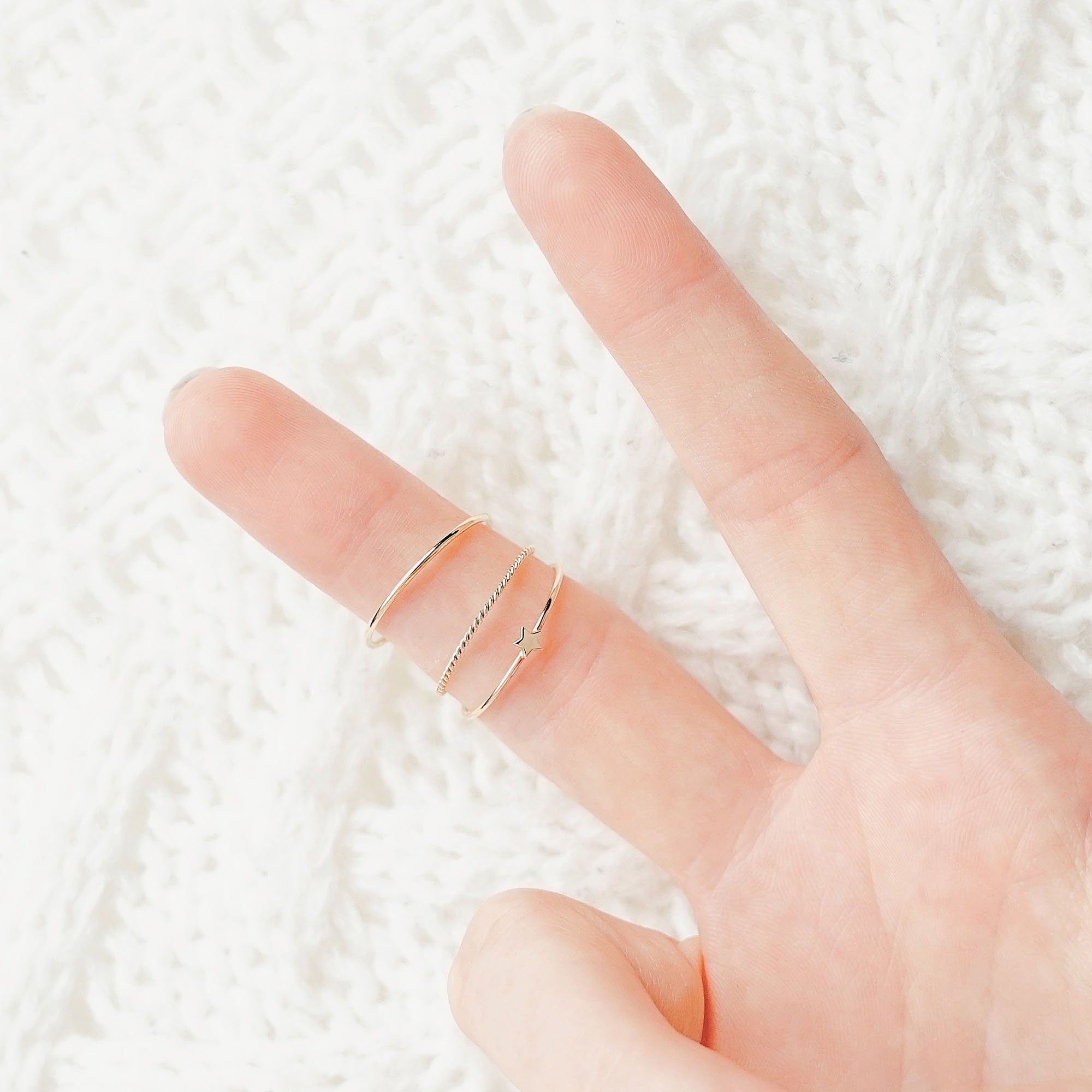 FARRAH | Infinity Twist Band Rings AURELIE GI