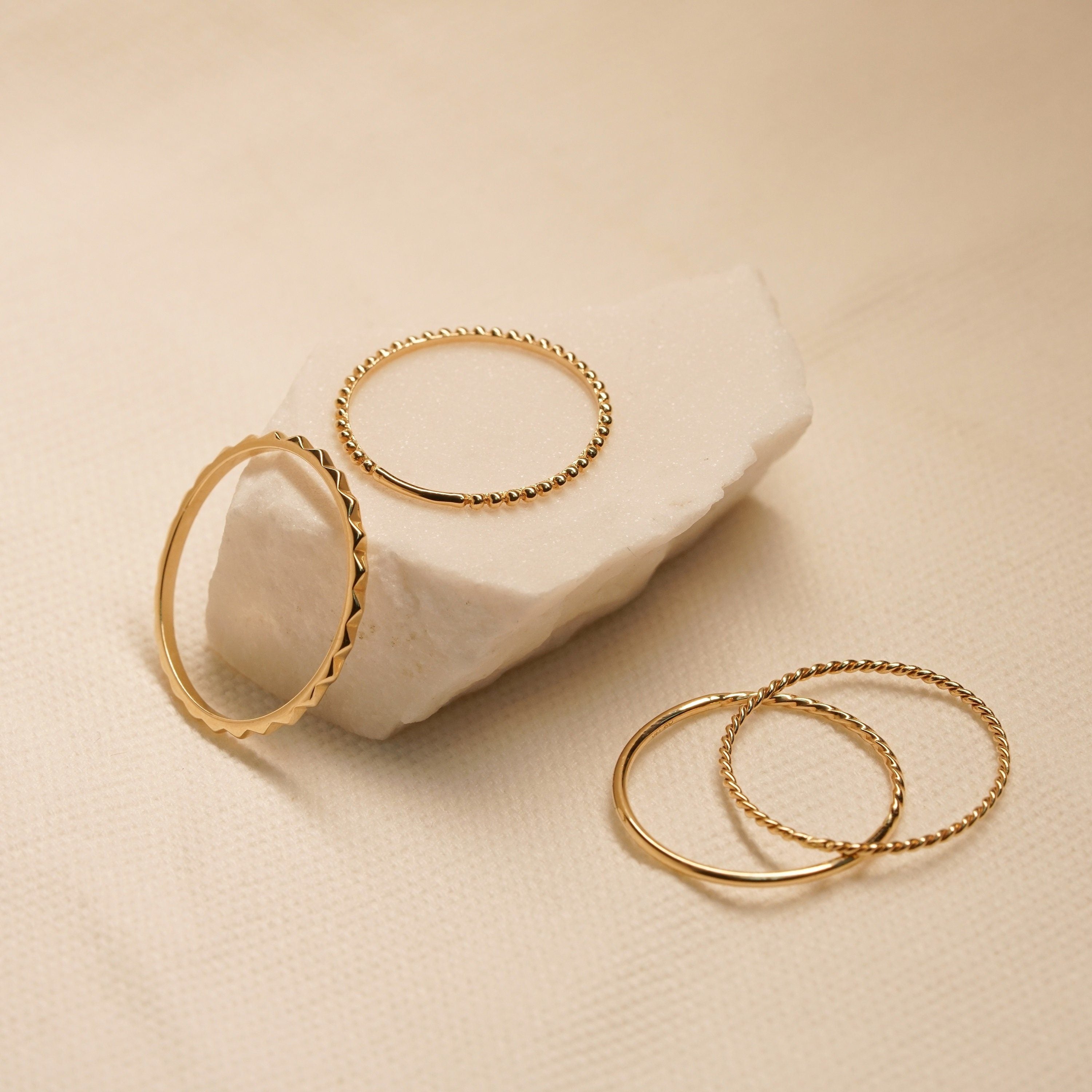 FARRAH | Infinity Twist Band Rings AURELIE GI