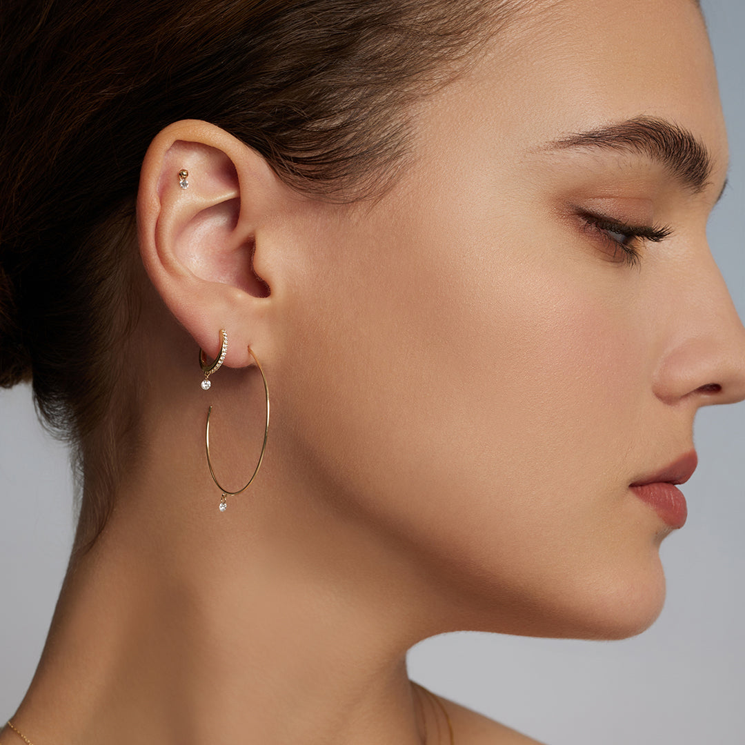 PIROUETTE | Single Floating Diamond Hoop Earring