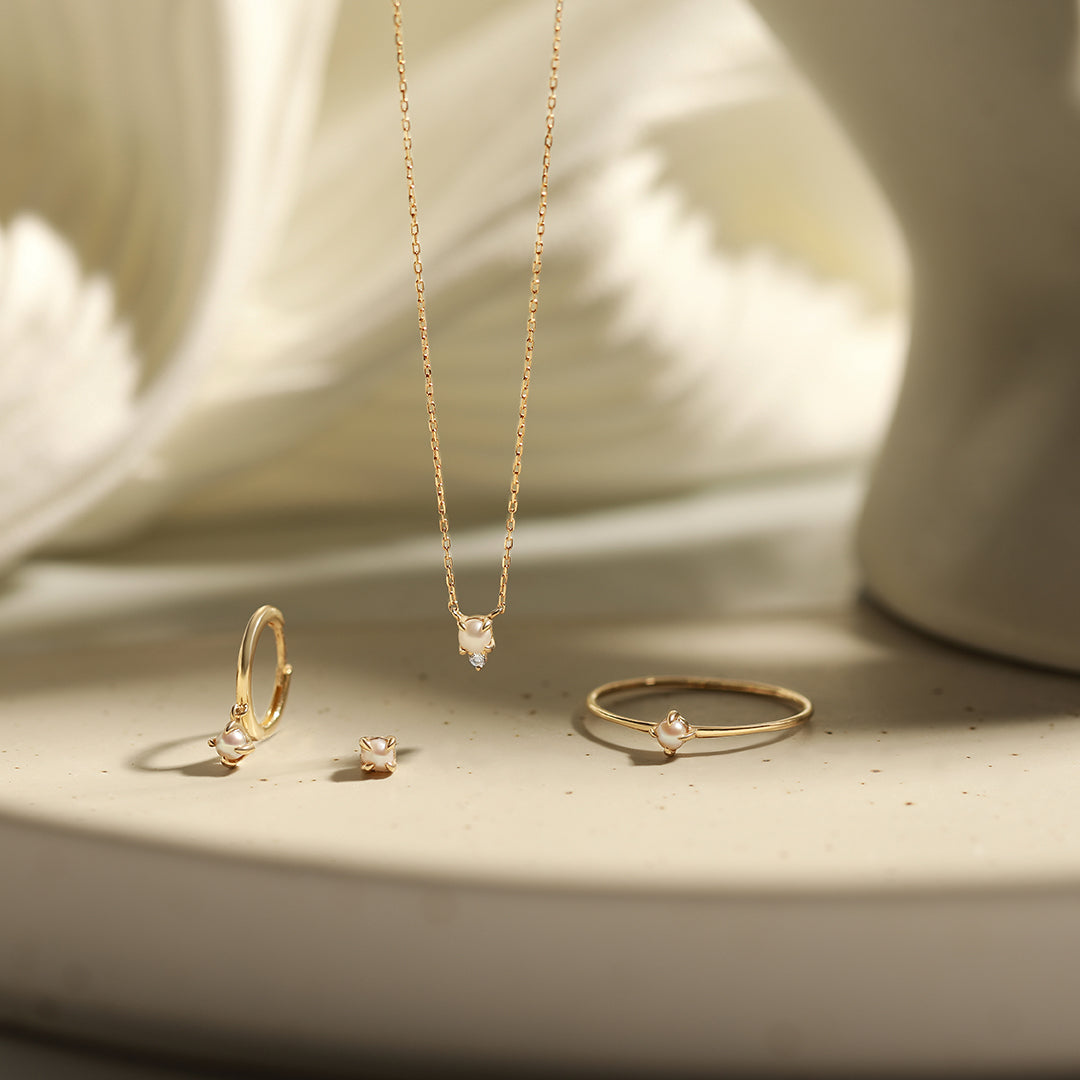 EVANGELINE | Single White Pearl Stud Earring
