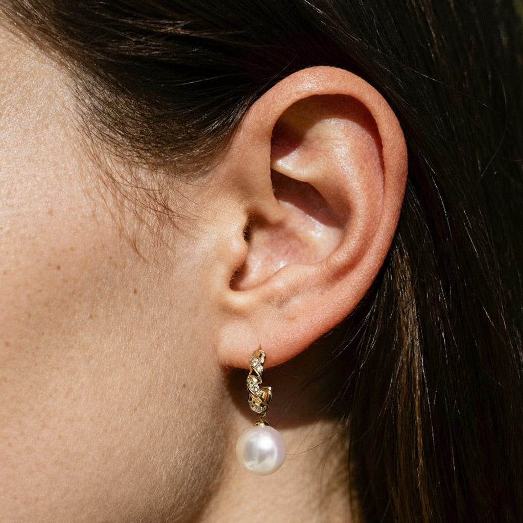 PERLA |  Pearl and Lab Grown Diamond Dangling Single Stud Earring