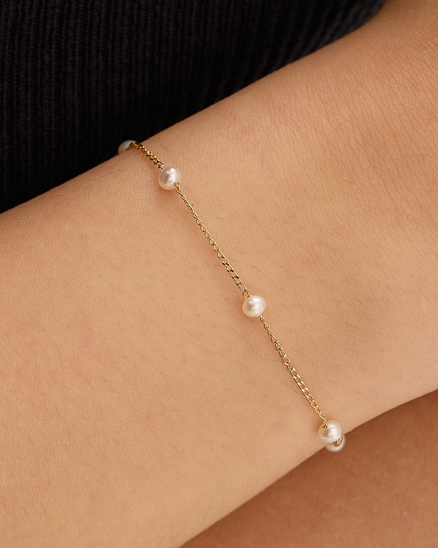 FERGIE | Pearl Station Bracelet