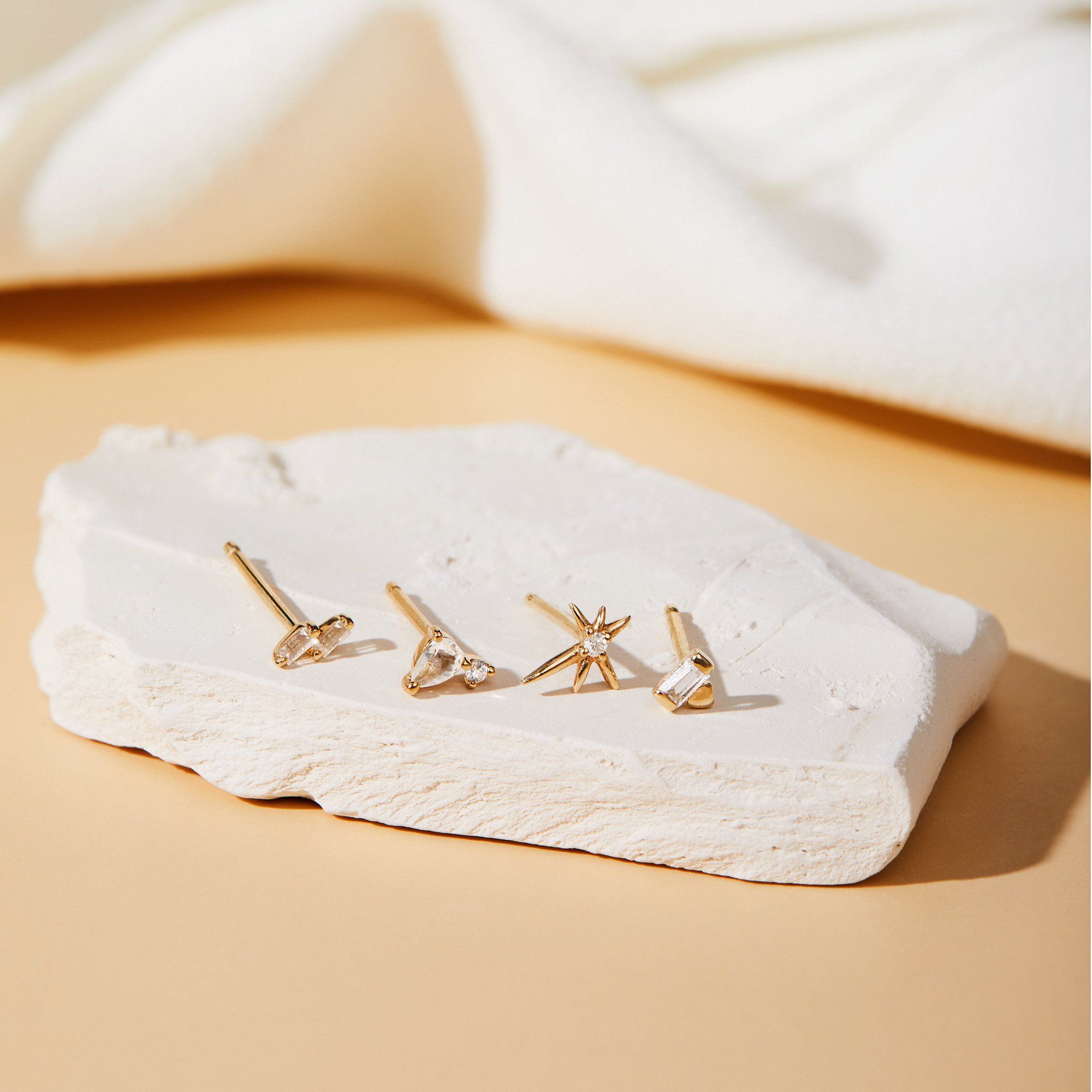 STAR | Single Diamond Starburst Stud Studs AURELIE GI 