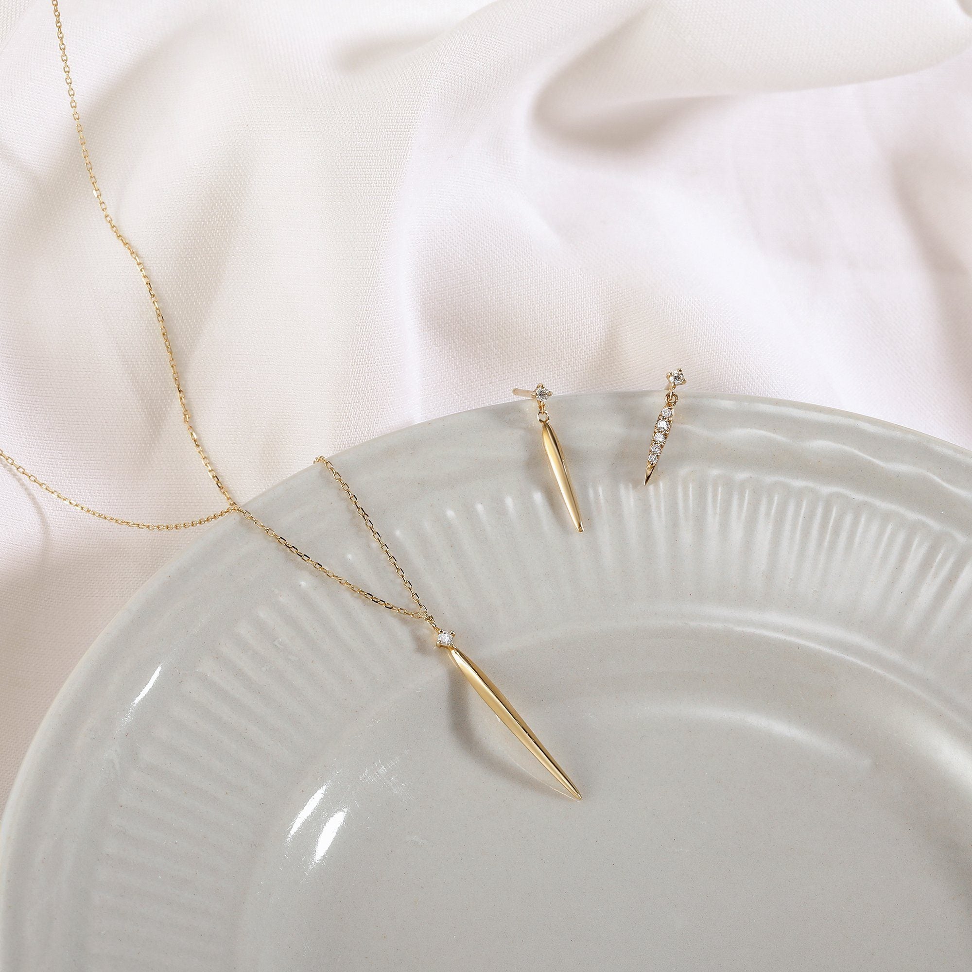 FLORENCE | Diamond Dagger Earrings Studs AURELIE GI 