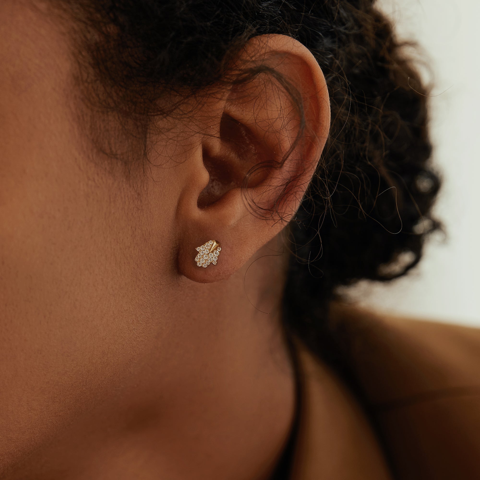 MIRIAM | Diamond Hamsa Single Stud Earring Earring Charms AURELIE GI 