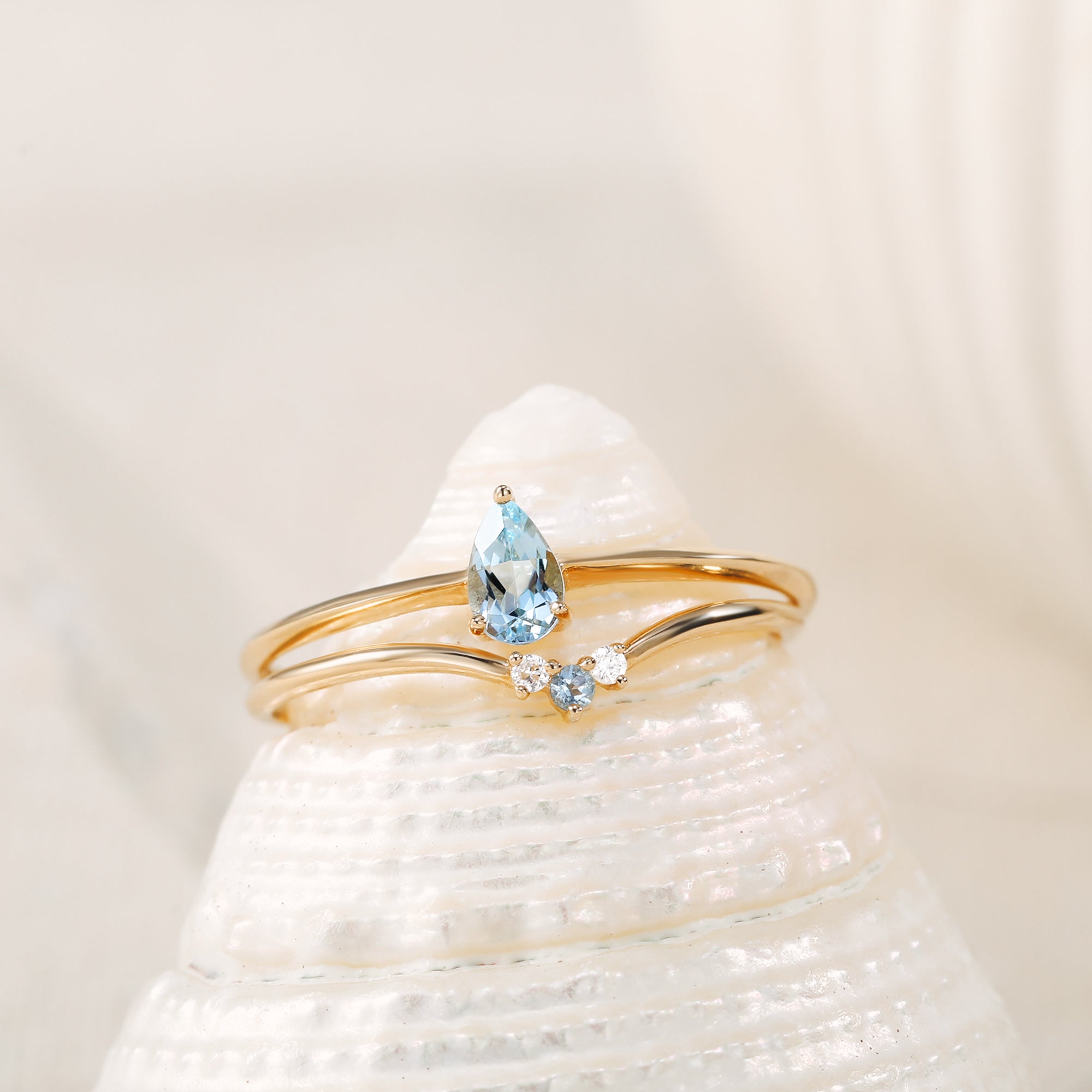 GEMMA | Curved Aquamarine and Diamond Ring Rings AURELIE GI 