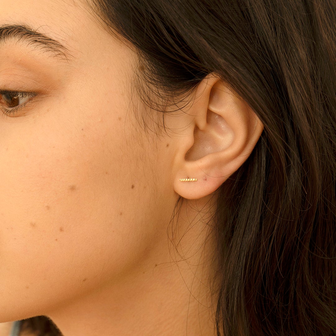 DAISY | Single Diamond Cut Earring Studs AURELIE GI 